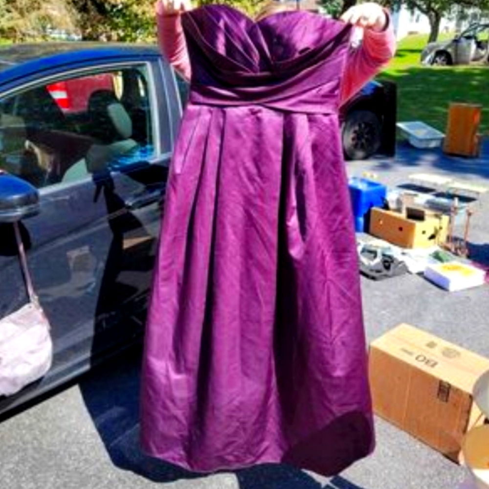 David's bridal strapless dark plum bridesmaid dress